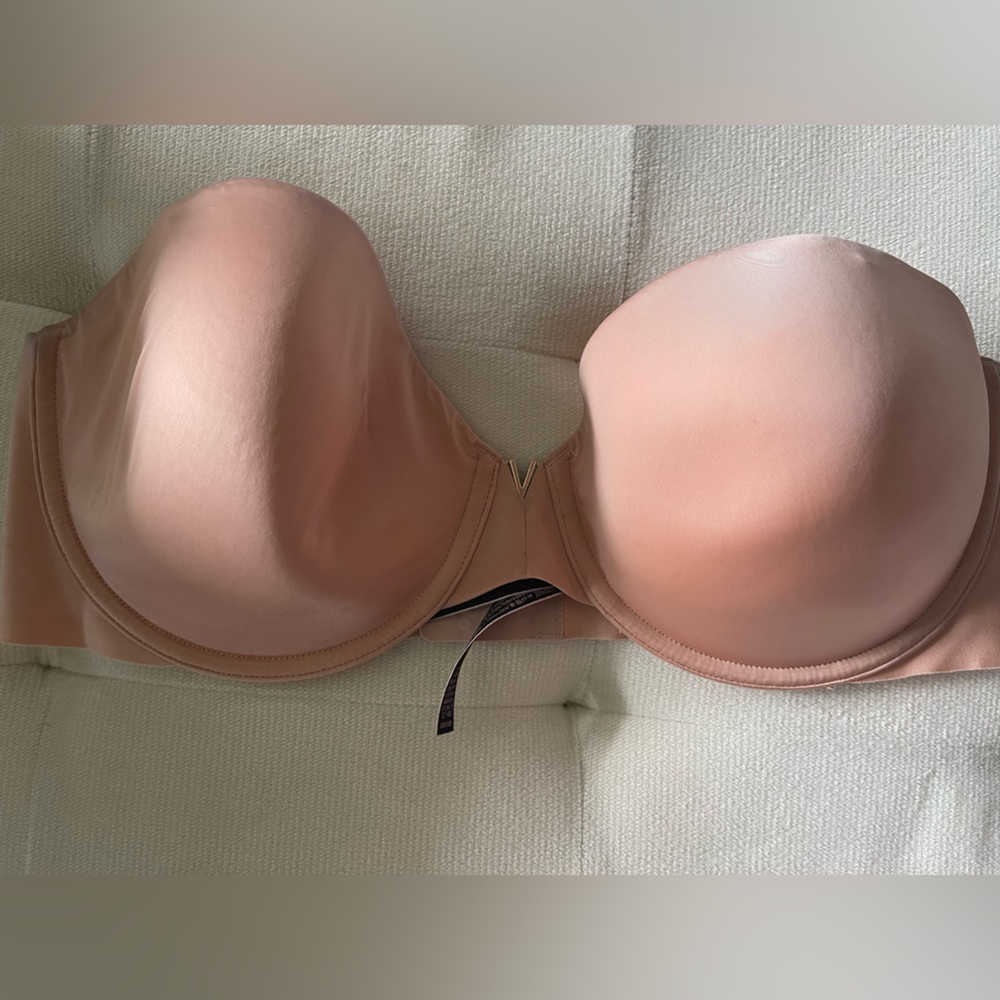 Victoria's Secret Blush Strapless Bra